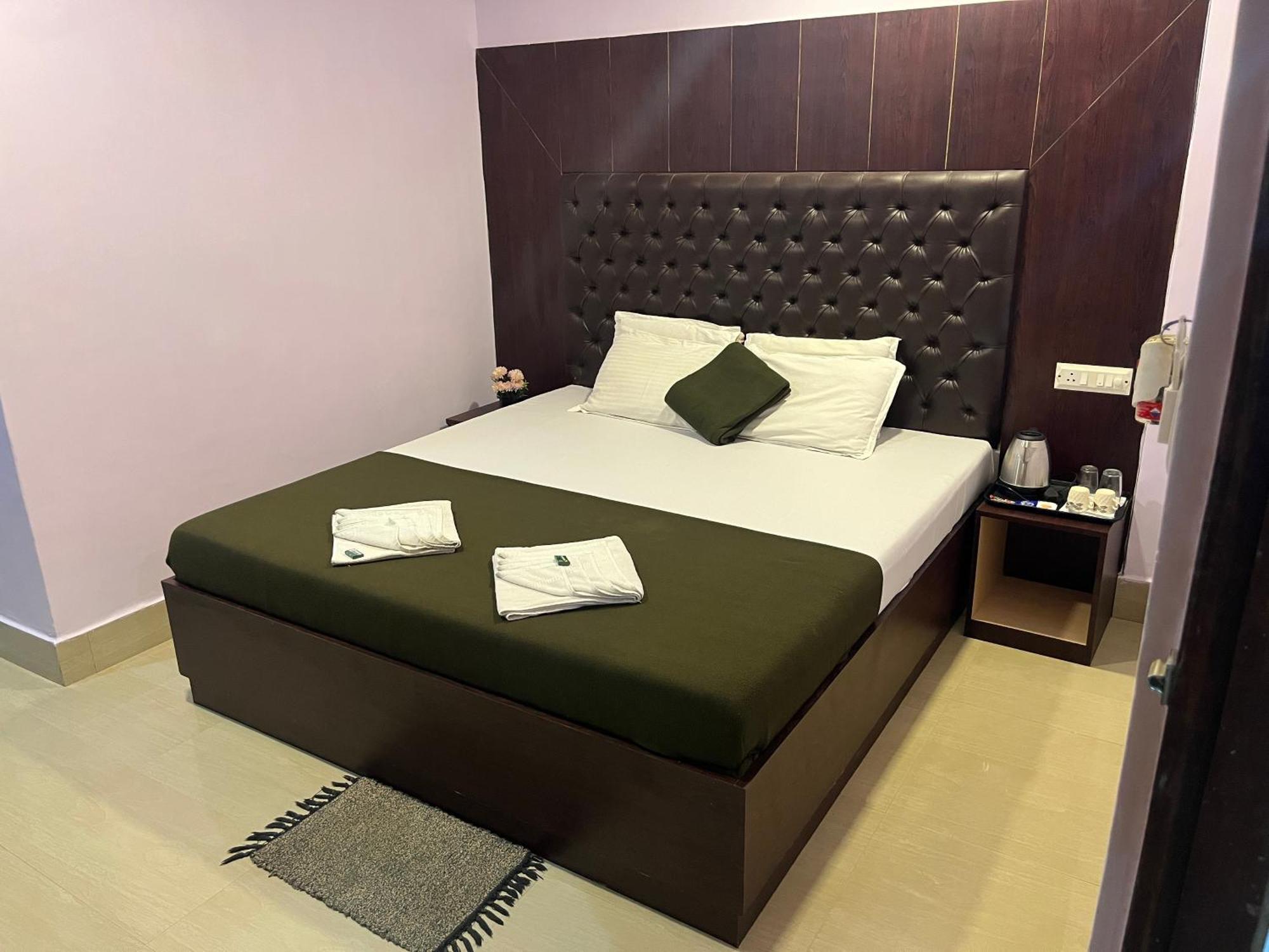 Purnima Residency Hotel Lakshmanpur ภายนอก รูปภาพ