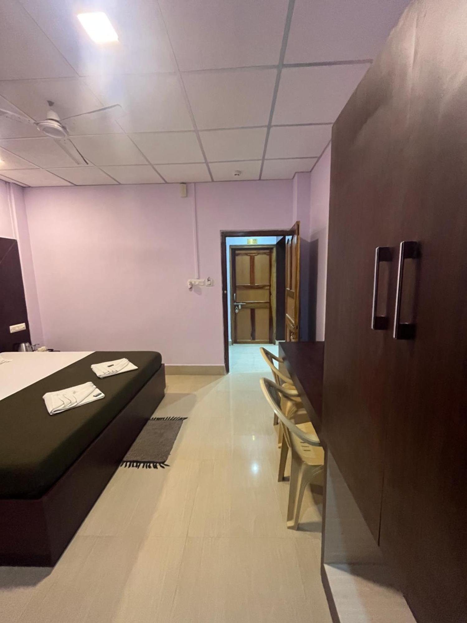 Purnima Residency Hotel Lakshmanpur ภายนอก รูปภาพ